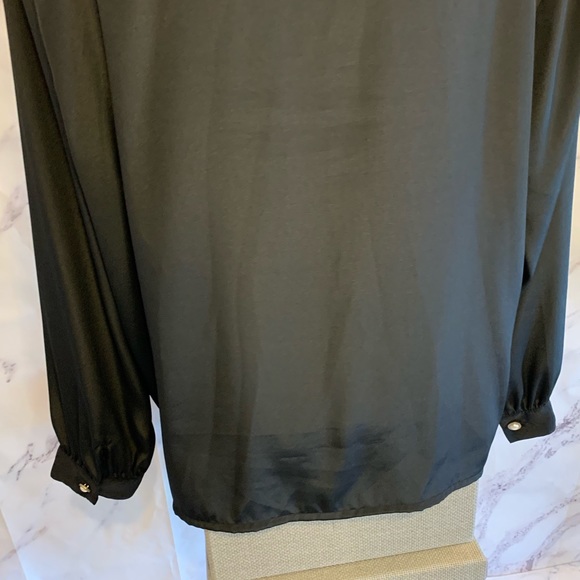 Vintage | Black Pearl Detailed Button-Down Blouse - Picture 10 of 12